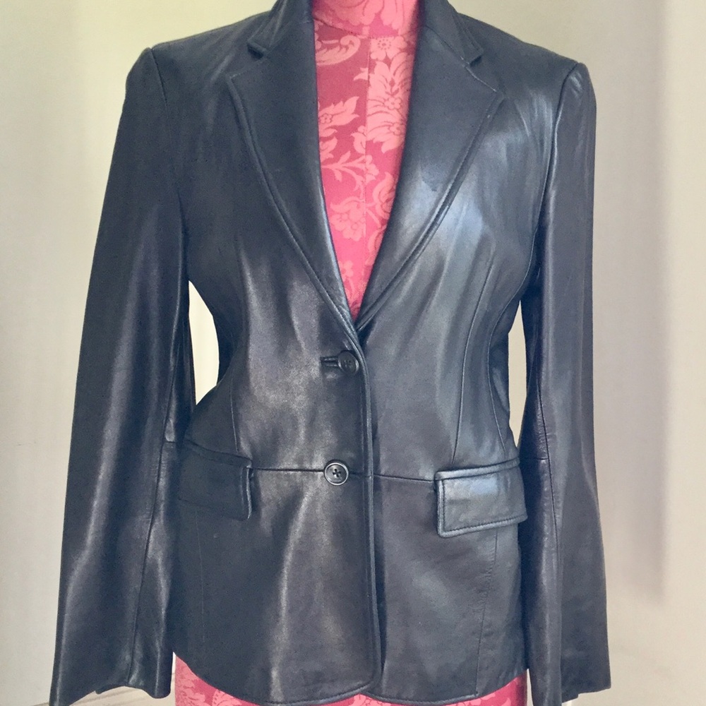 Banana Republic Black genuine leather blazer size6